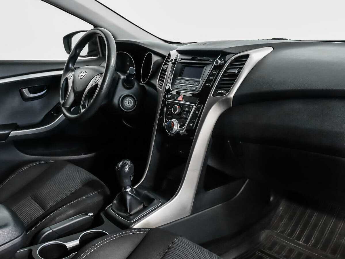 Hyundai i30, 2013 Фото №11
