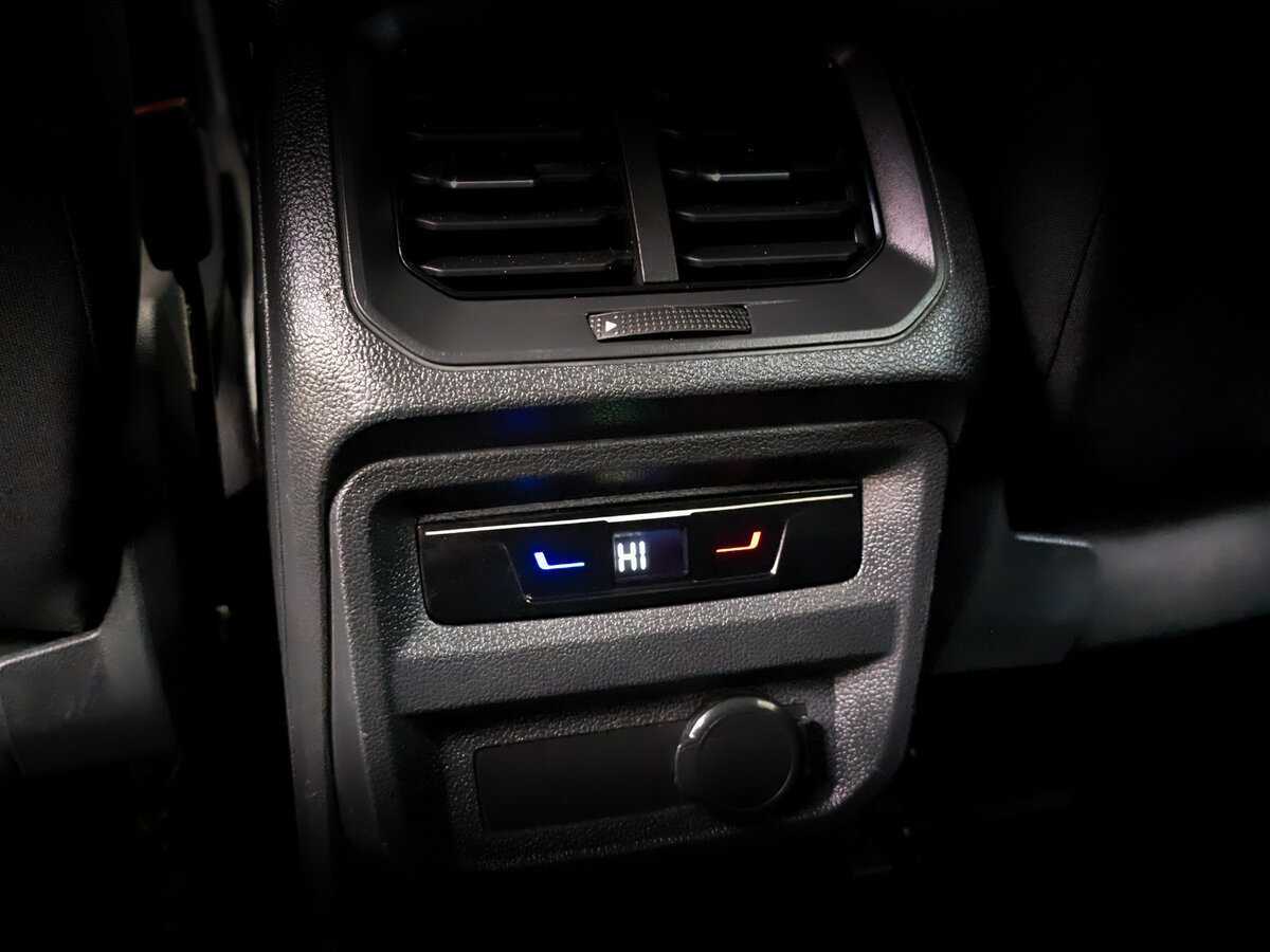 Volkswagen Tiguan, 2021 Фото №26