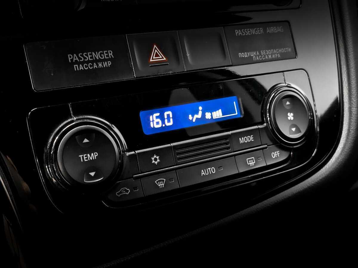 Mitsubishi Outlander, 2017 Фото №25