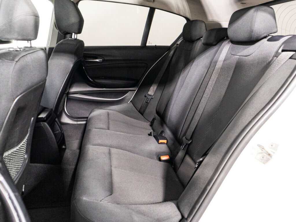 BMW 1 серии 120i, 2016 Фото №10