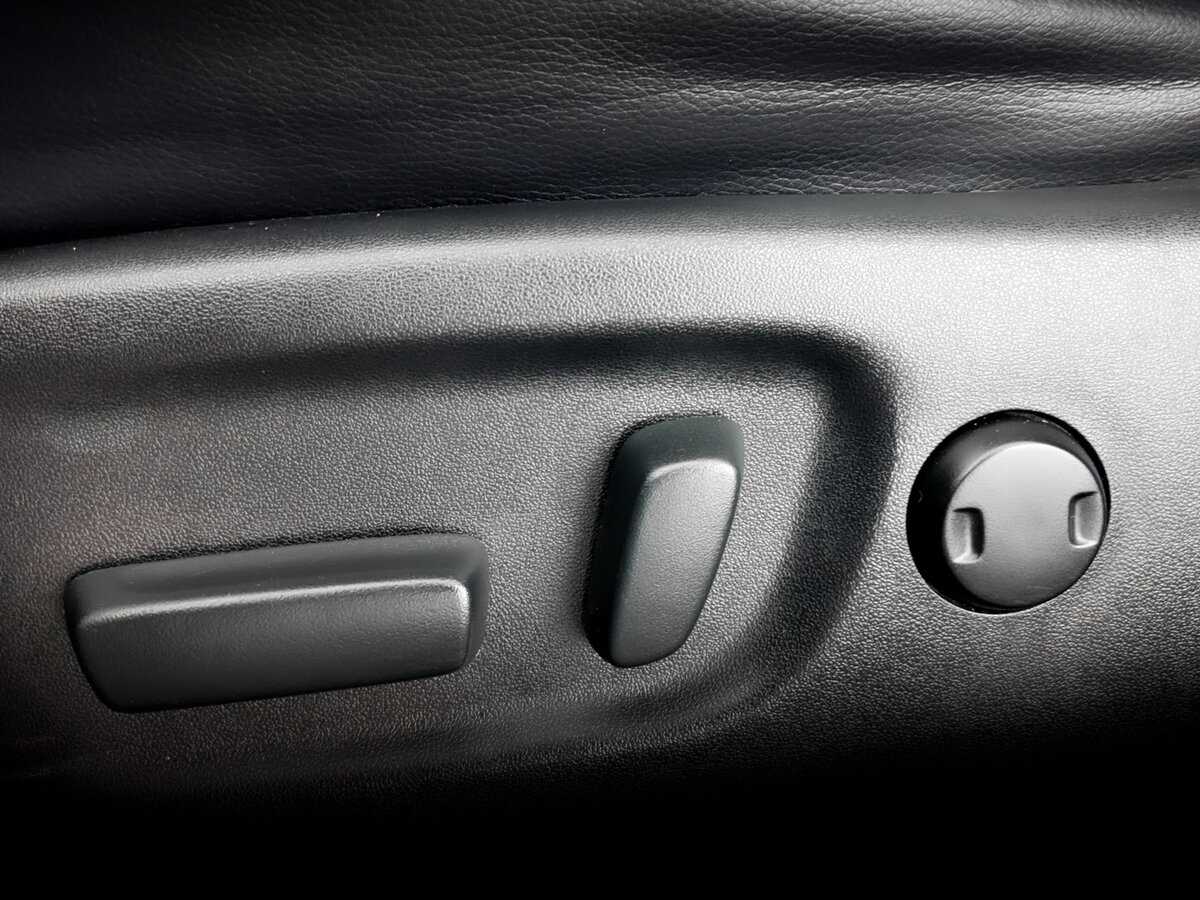 Toyota RAV4, 2017 Фото №19