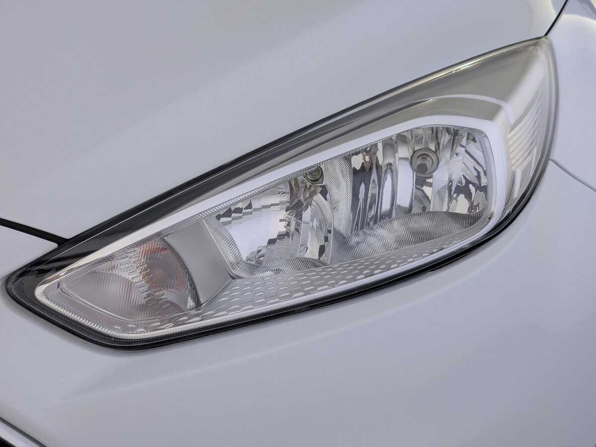 Ford Focus, 2018 Фото №11