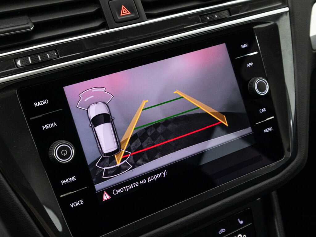 Volkswagen Tiguan, 2021 Фото №15