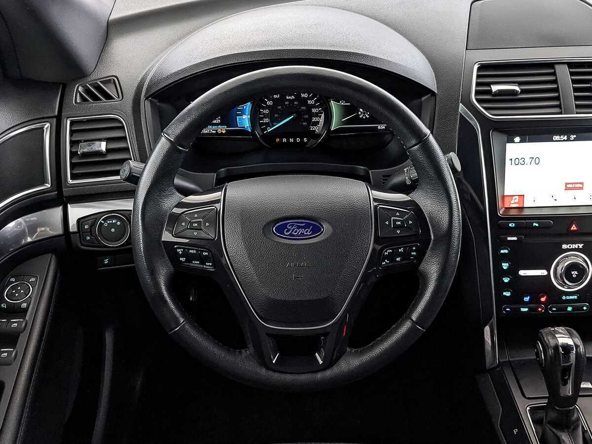 Ford Explorer, 2019 Фото №22