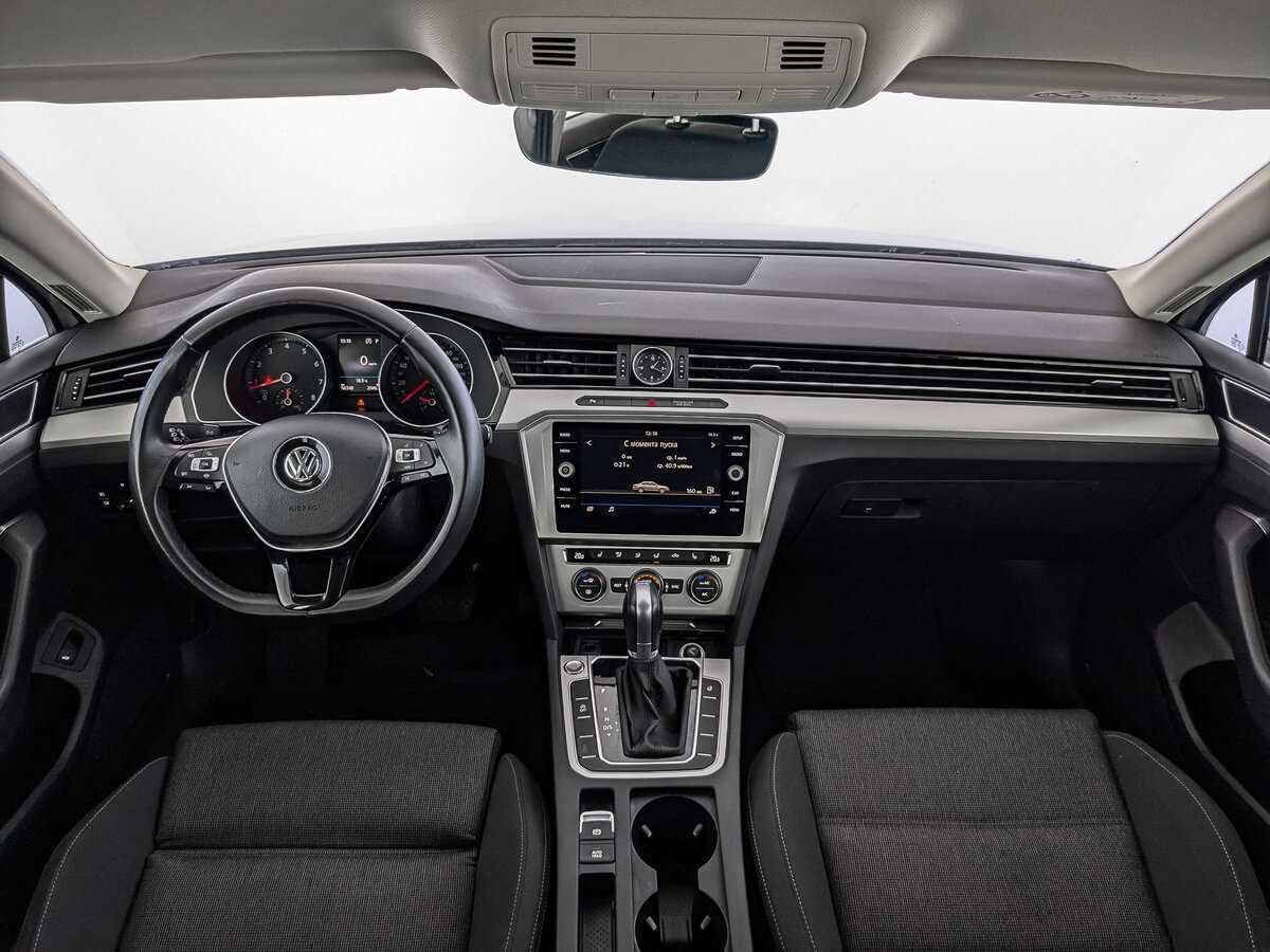 Volkswagen Passat, 2019 Фото №14
