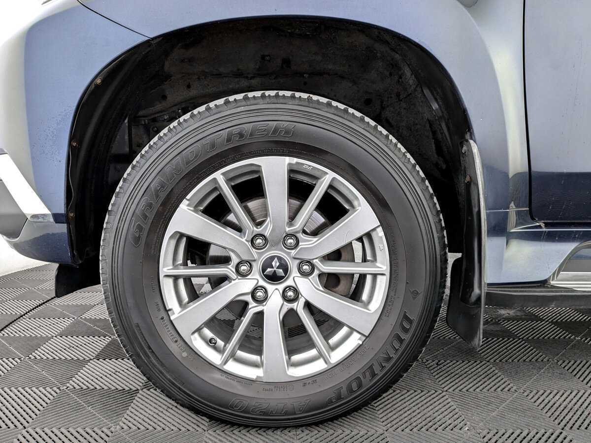 Mitsubishi Pajero Sport, 2019 Фото №16