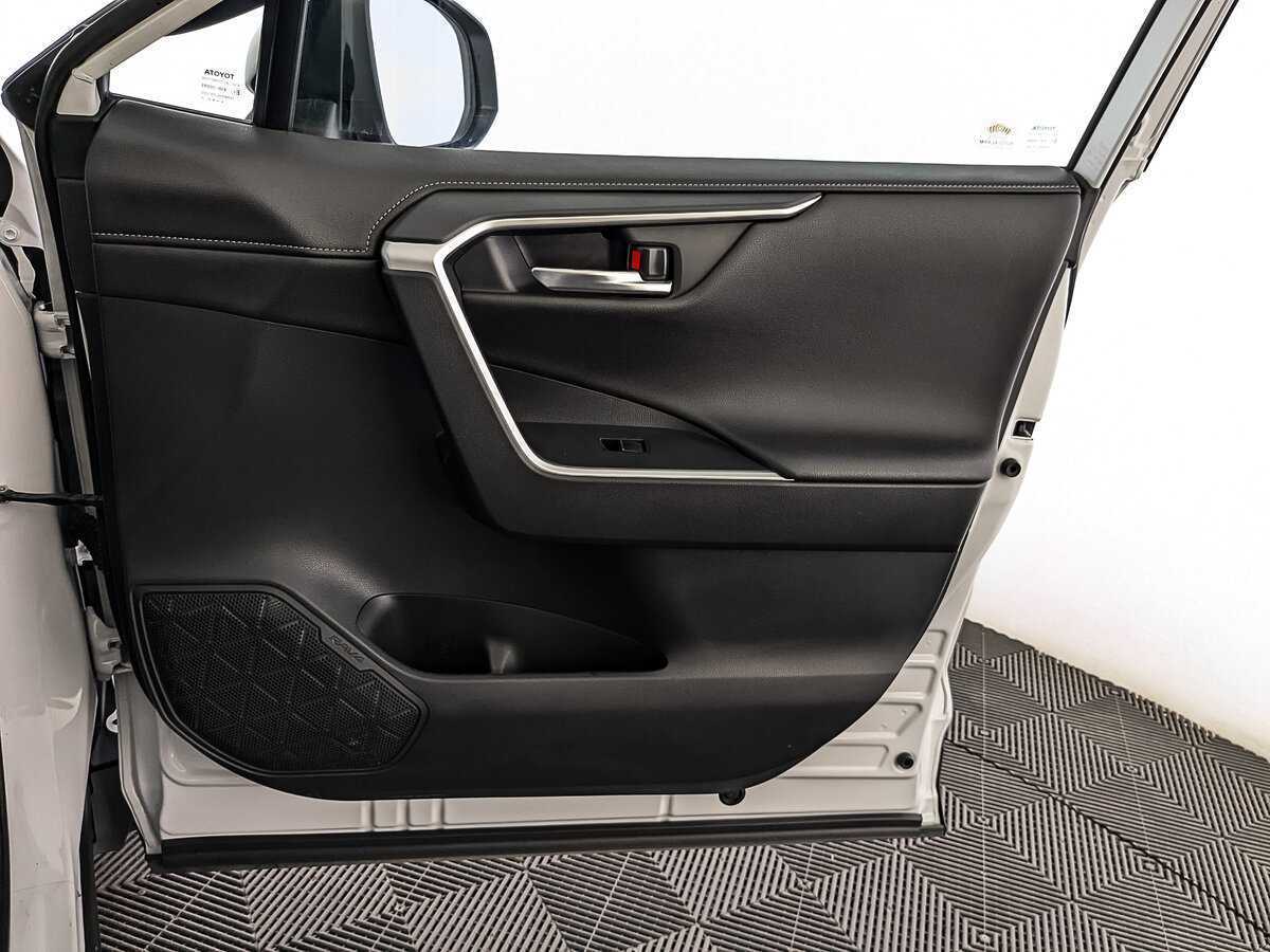 Toyota RAV4, 2021 Фото №22