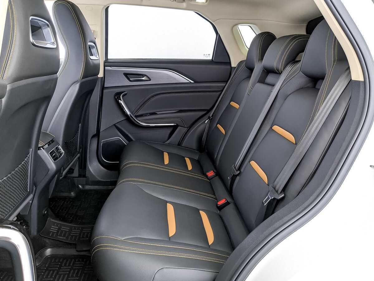 FAW Bestune T77, 2021 Фото №10