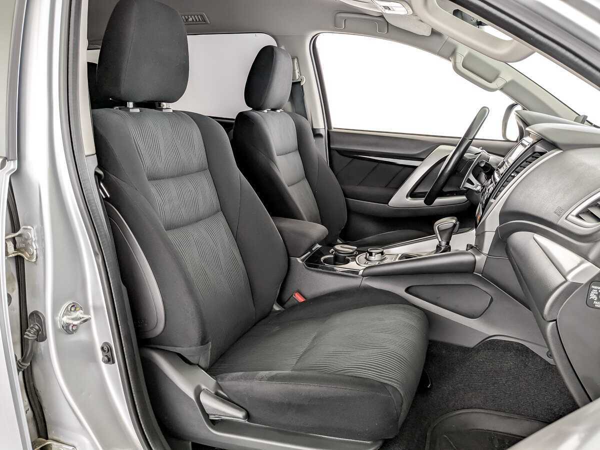 Mitsubishi Pajero Sport, 2018 Фото №23