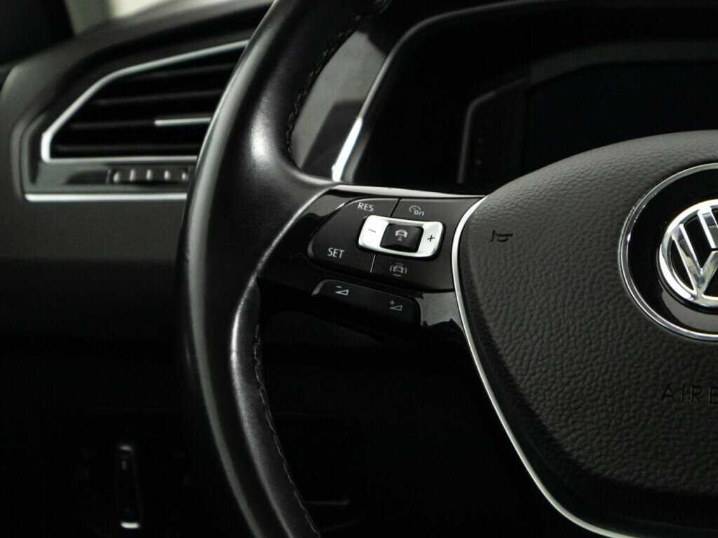 Volkswagen Tiguan, 2019 Фото №19