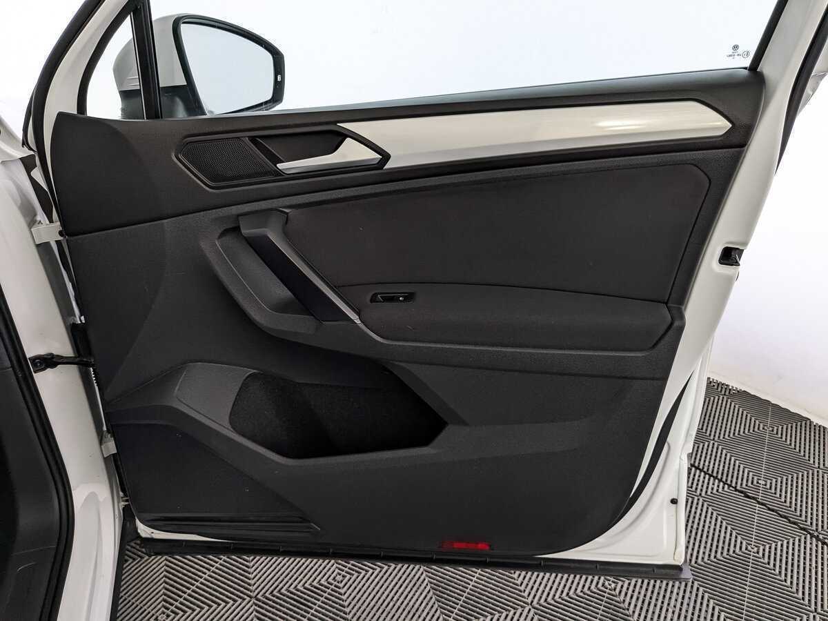 Volkswagen Tiguan, 2021 Фото №25