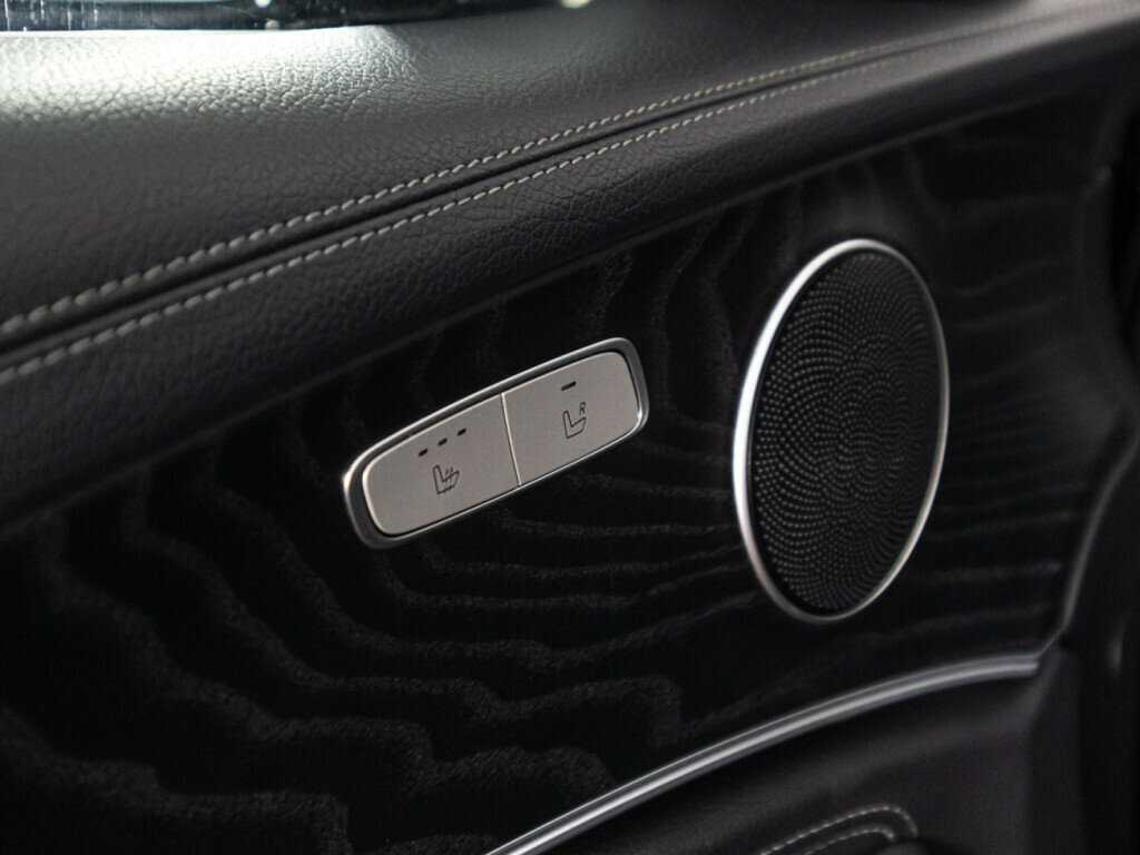 Mercedes-Benz E-Класс 200, 2019 Фото №19