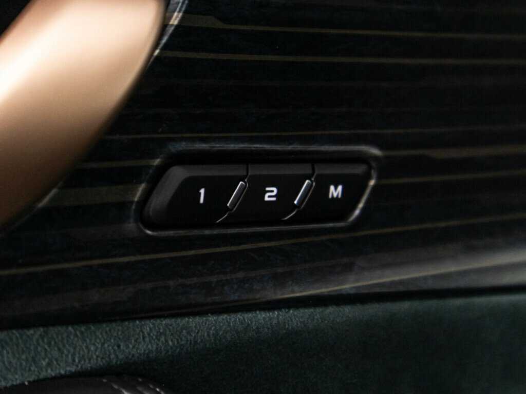 Geely Monjaro, 2023 Фото №20