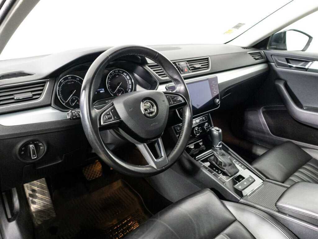 Skoda Superb, 2018 Фото №11