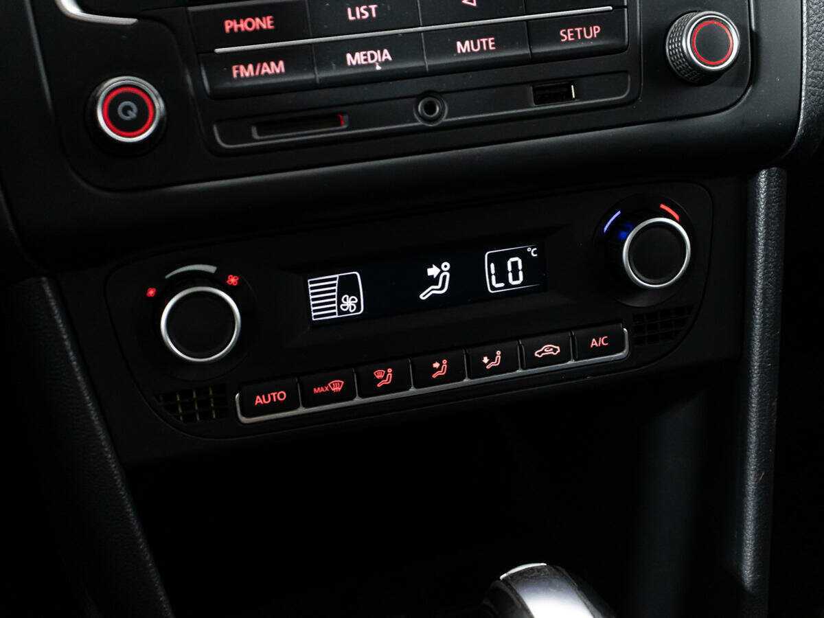 Volkswagen Polo, 2017 Фото №15