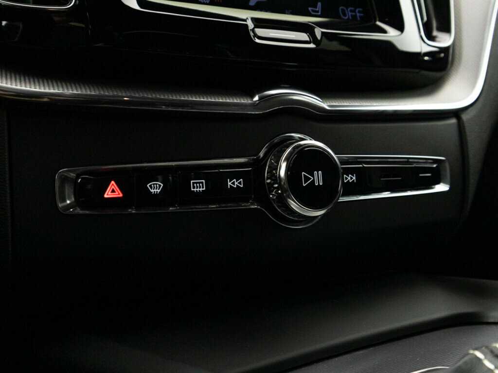 Volvo XC60, 2018 Фото №22