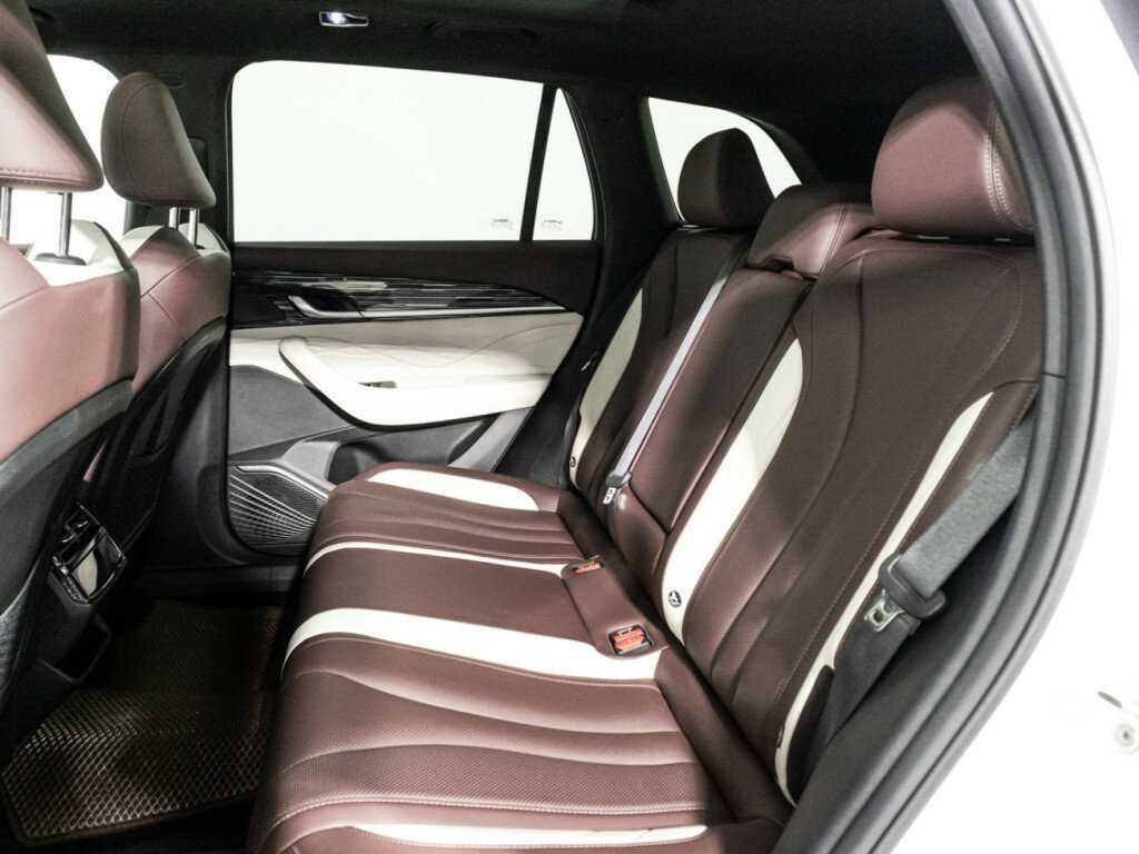 Geely Monjaro, 2023 Фото №10