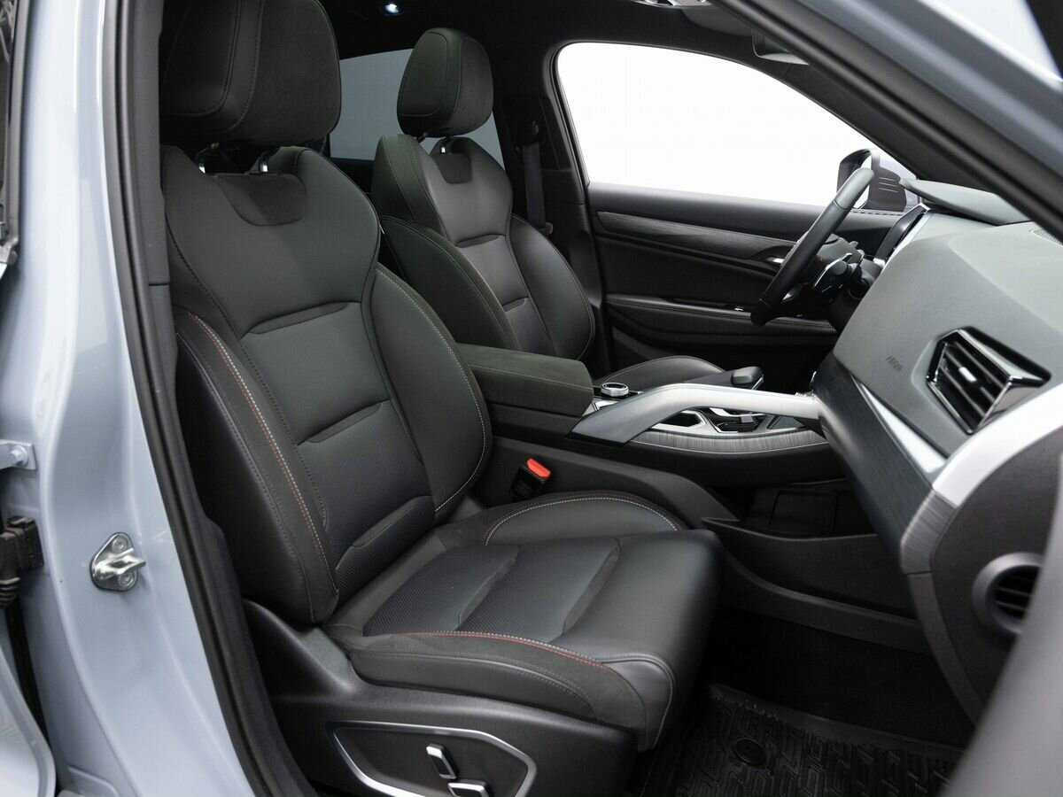 Geely Tugella, 2023 Фото №12