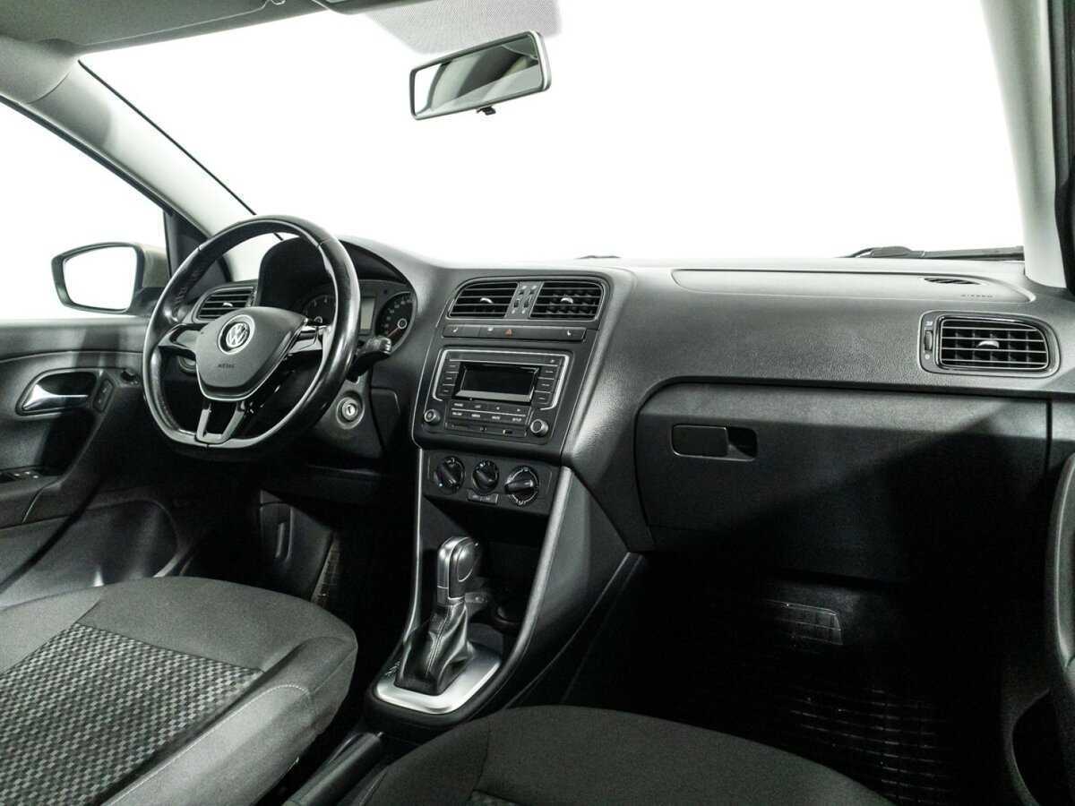 Volkswagen Polo, 2017 Фото №9