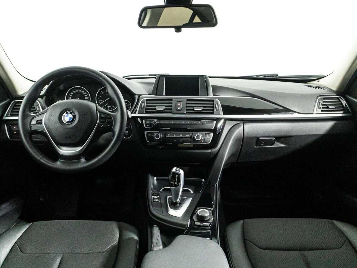 BMW 3 серии 320i xDrive, 2018 Фото №13