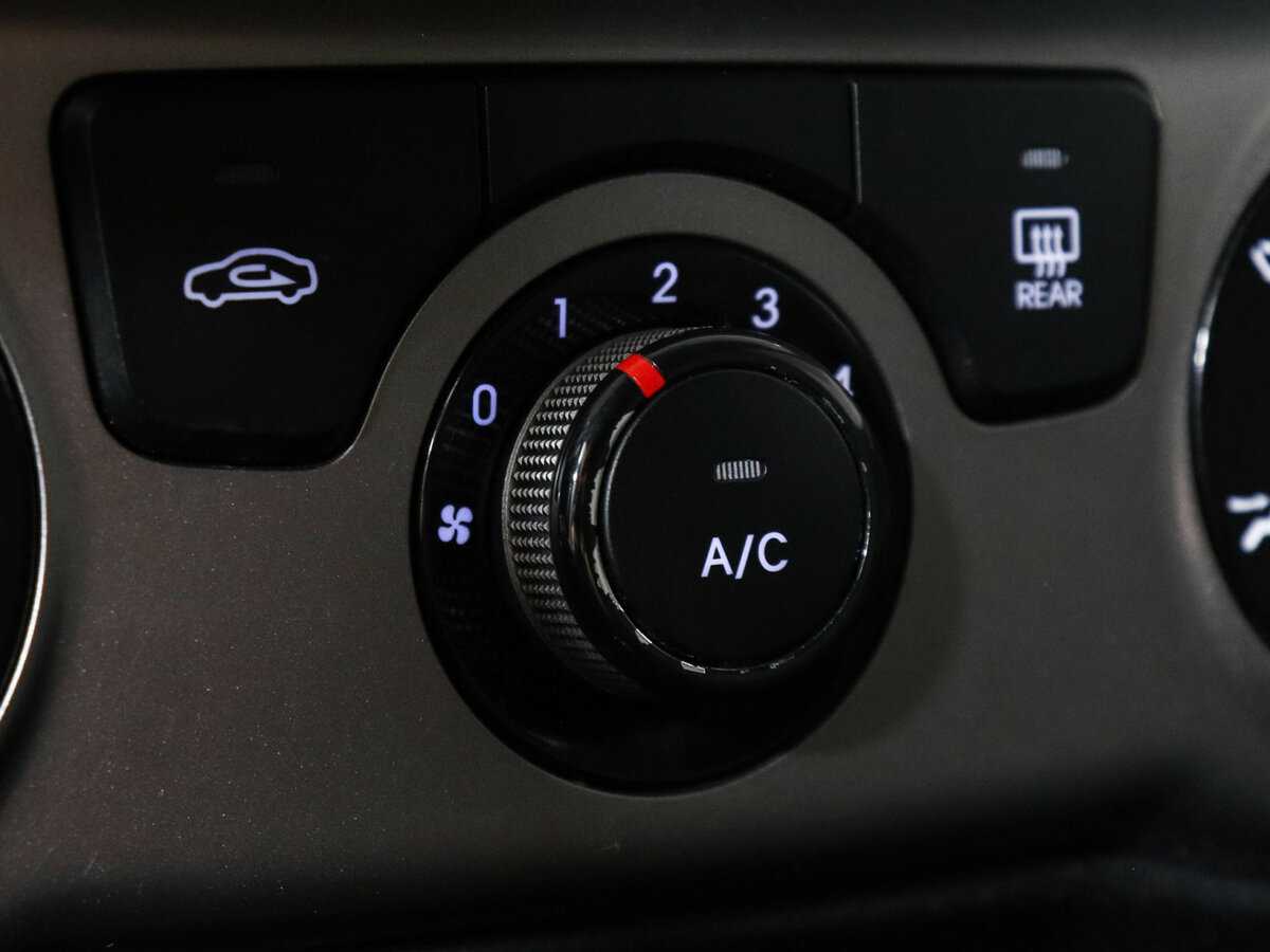 Hyundai i20, 2012 Фото №16