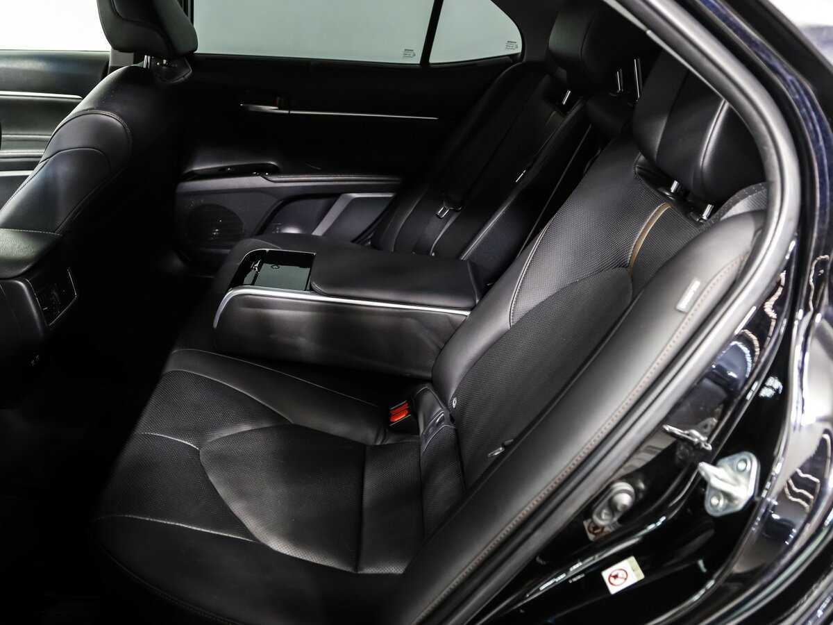 Toyota Camry, 2018 Фото №13