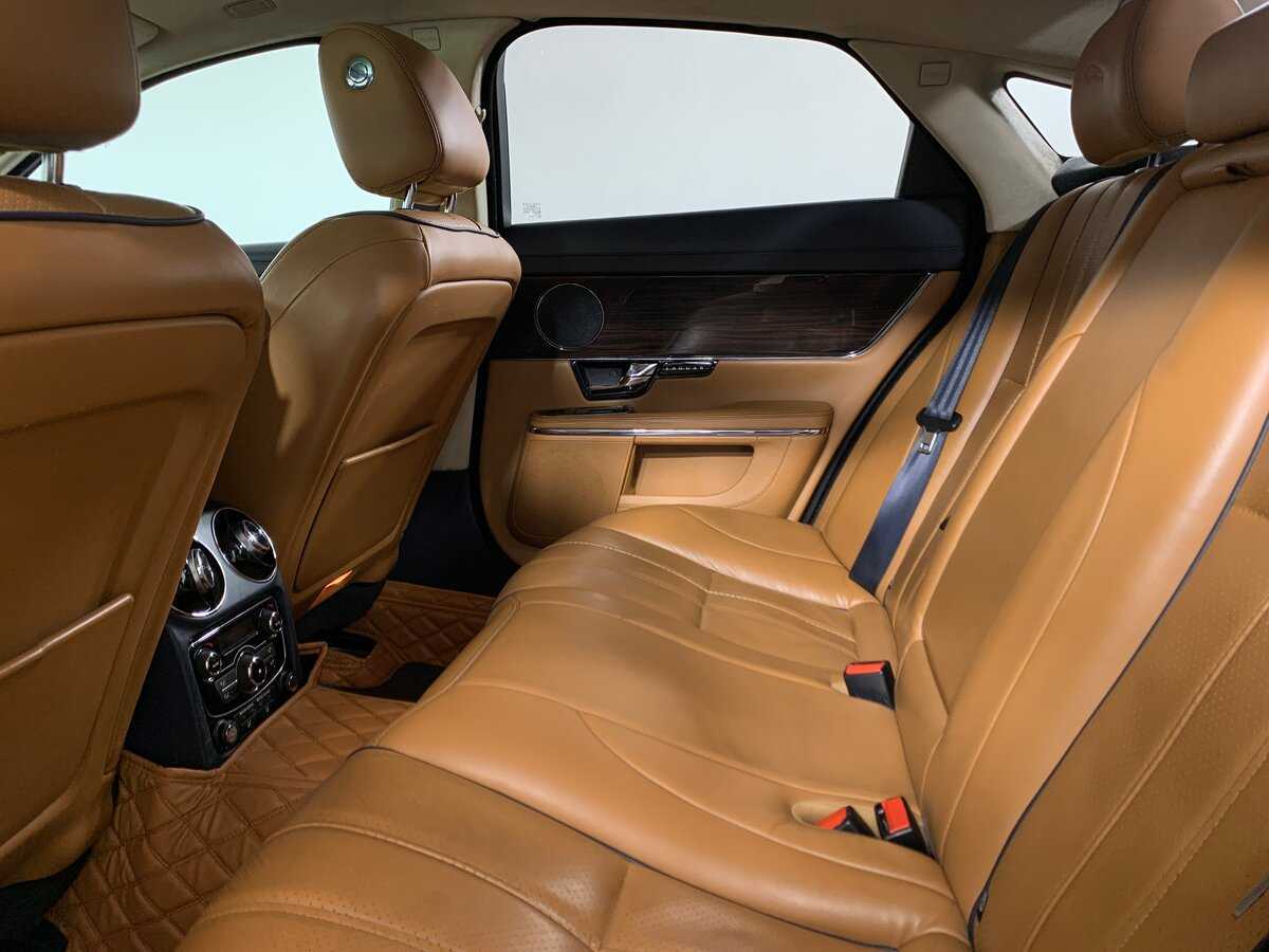 Jaguar XJ, 2012 Фото №20
