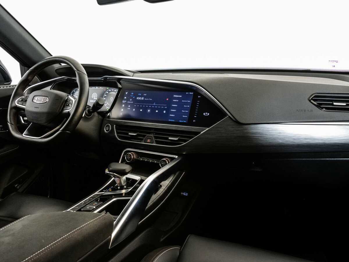 Geely Tugella, 2023 Фото №9