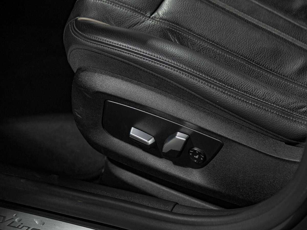 BMW 5 серии 520i, 2019 Фото №17