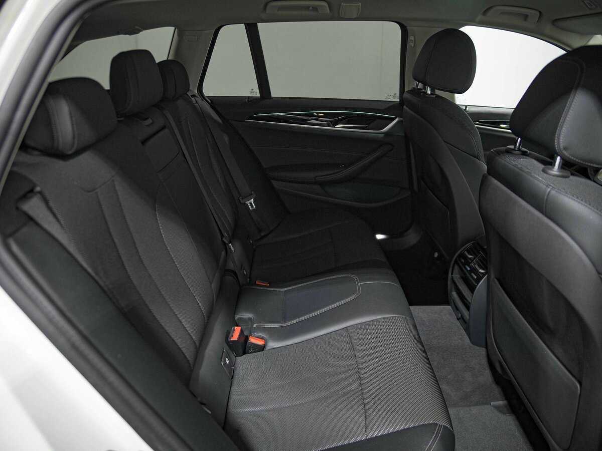 BMW 5 серии 520d xDrive, 2018 Фото №18