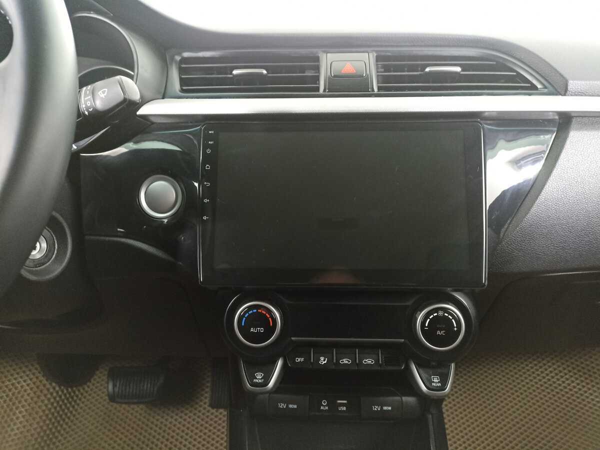 Kia Rio, 2017 Фото №15