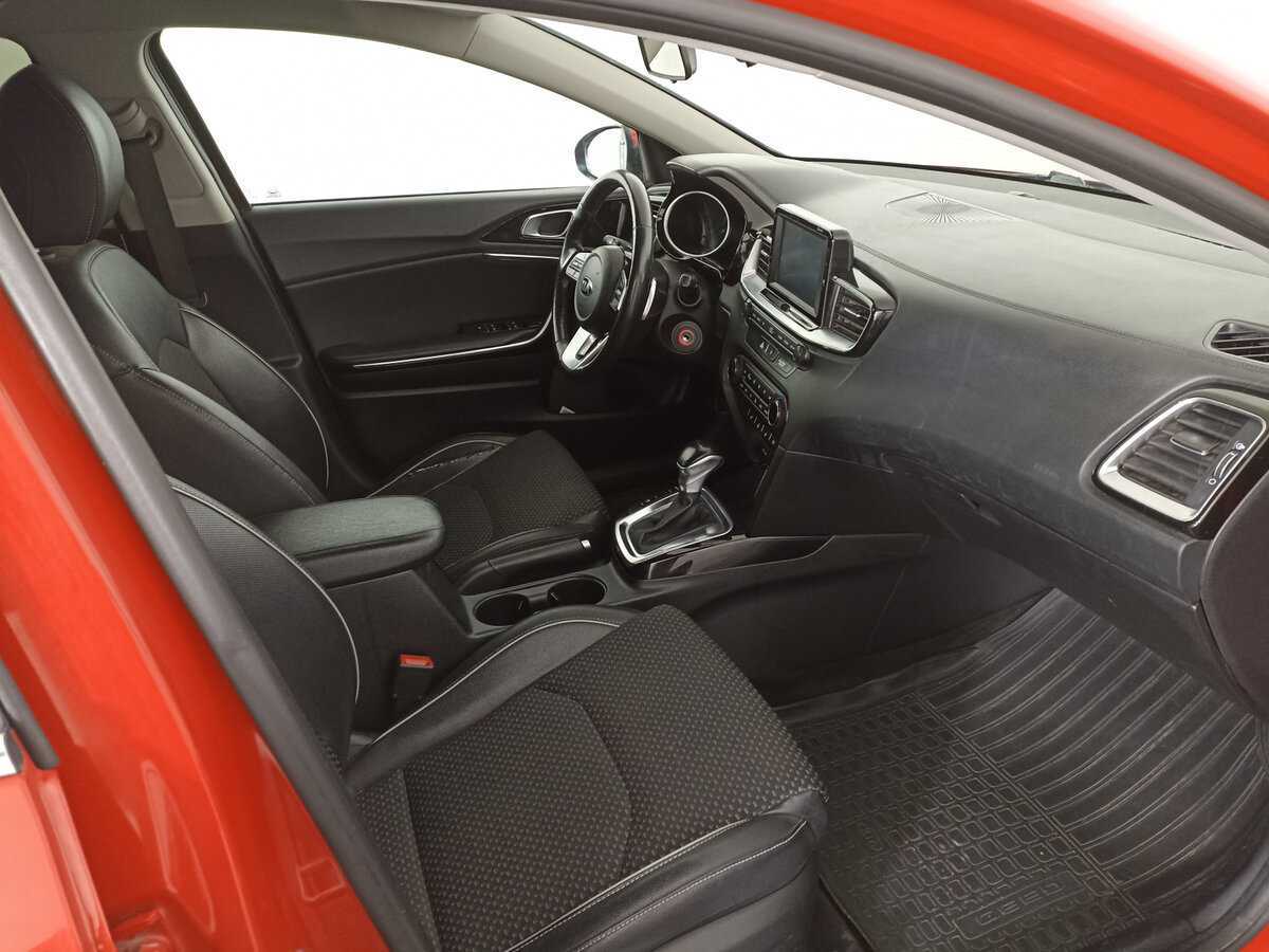 Kia Ceed, 2018 Фото №8