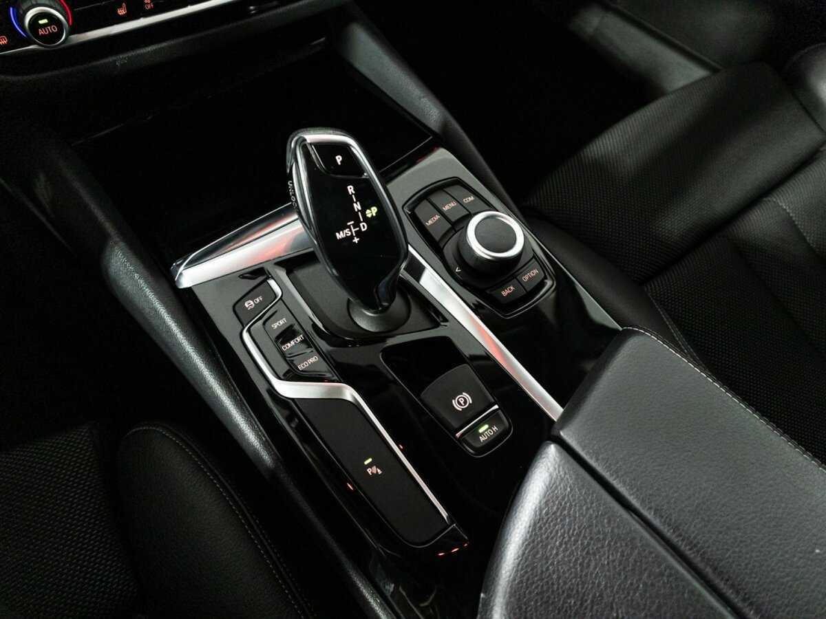 BMW 5 серии 520d, 2019 Фото №20
