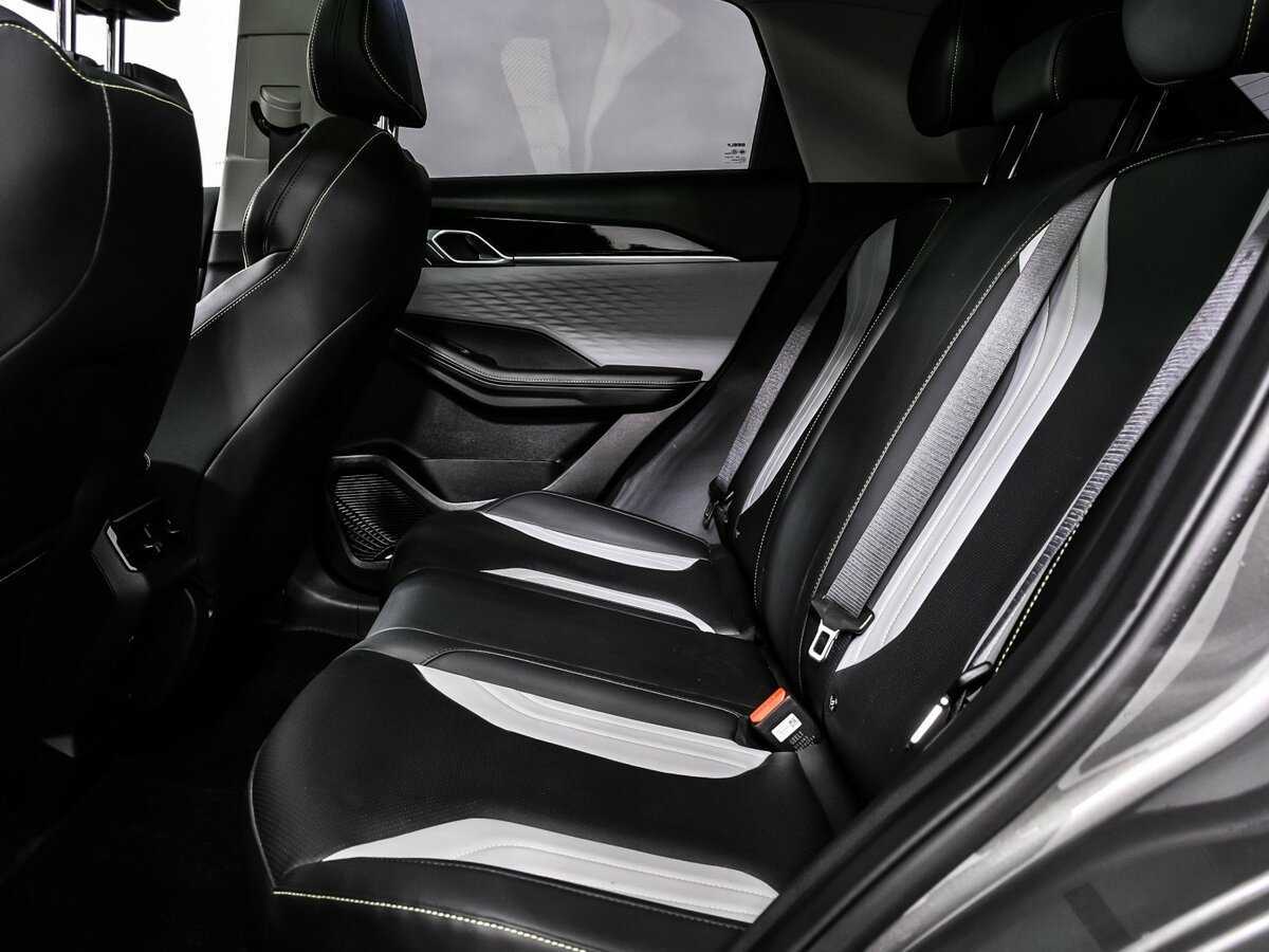 Geely Coolray, 2023 Фото №12