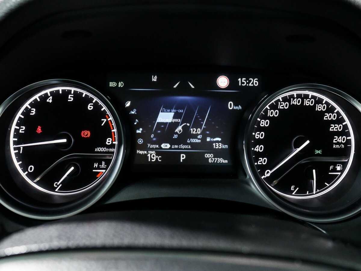 Toyota Camry, 2021 Фото №11