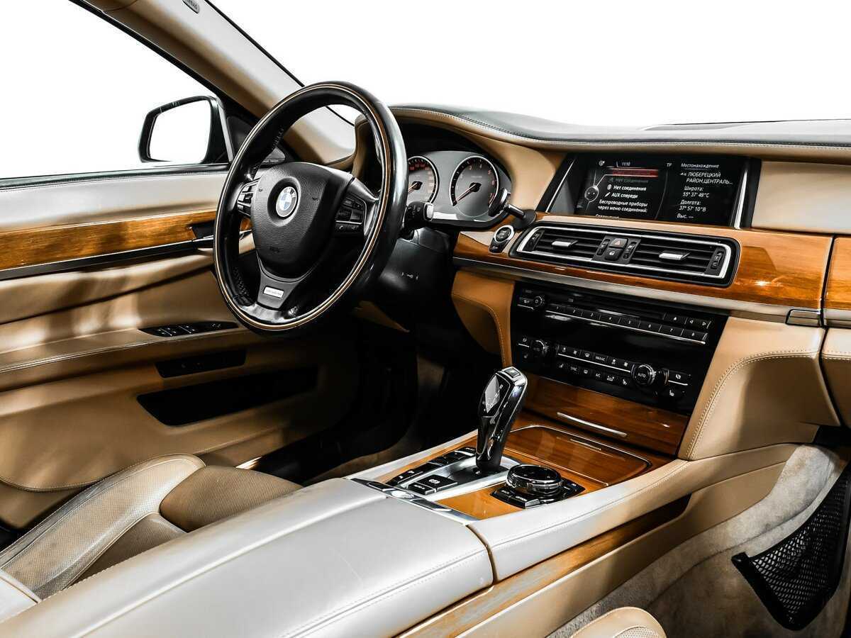 BMW 7 серии Long 740Li xDrive, 2014 Фото №9