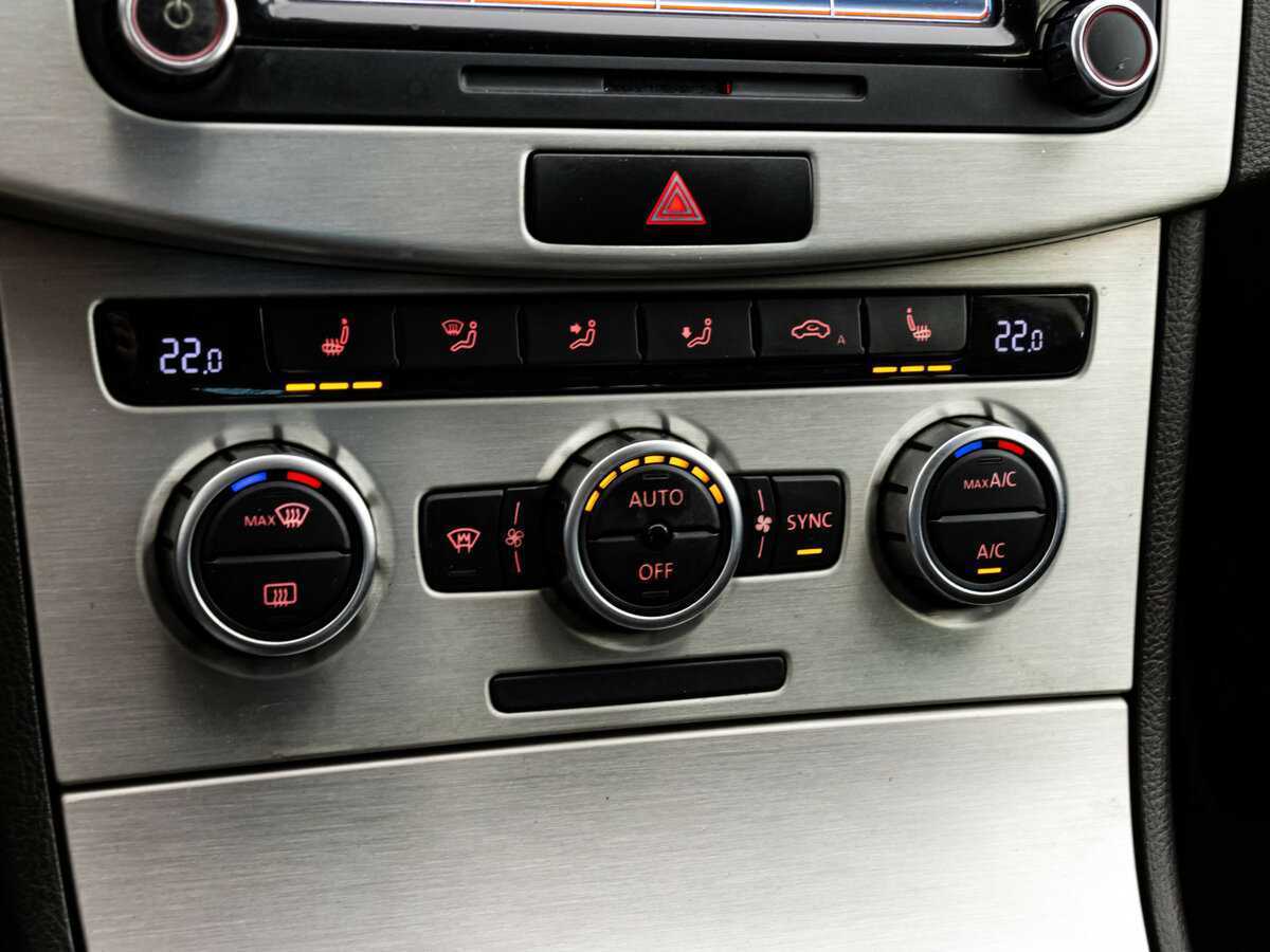 Volkswagen Passat, 2012 Фото №14