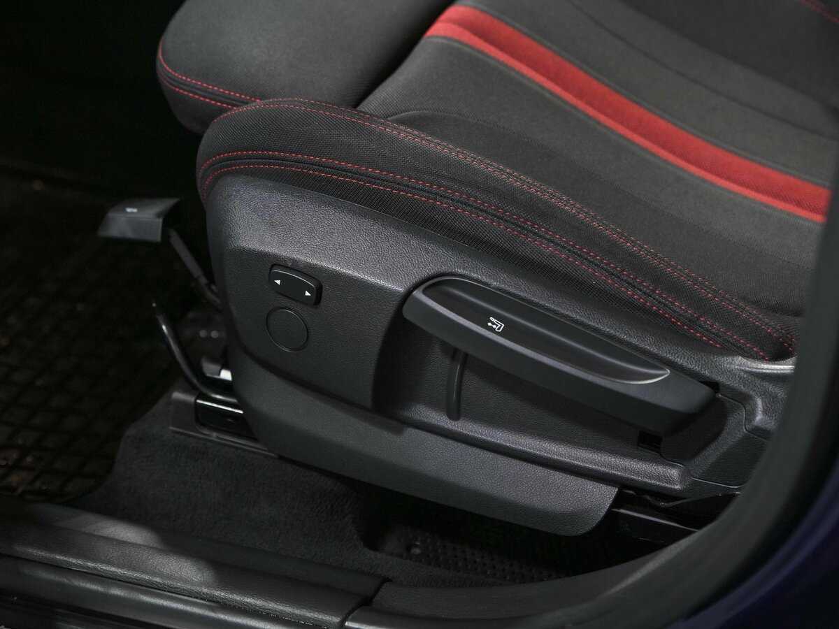 BMW X1 18d xDrive, 2019 Фото №17