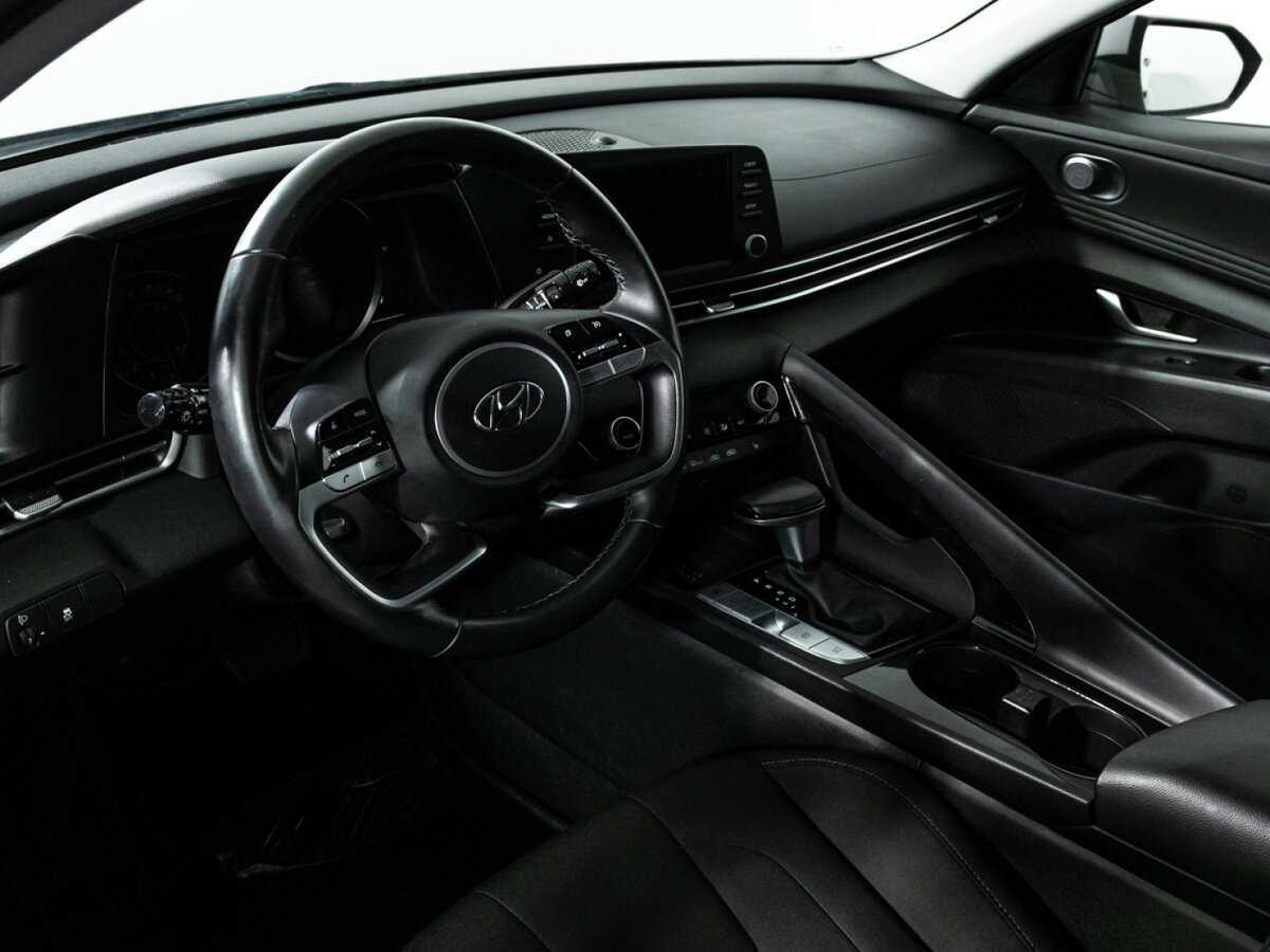 Hyundai Elantra, 2021 Фото №11