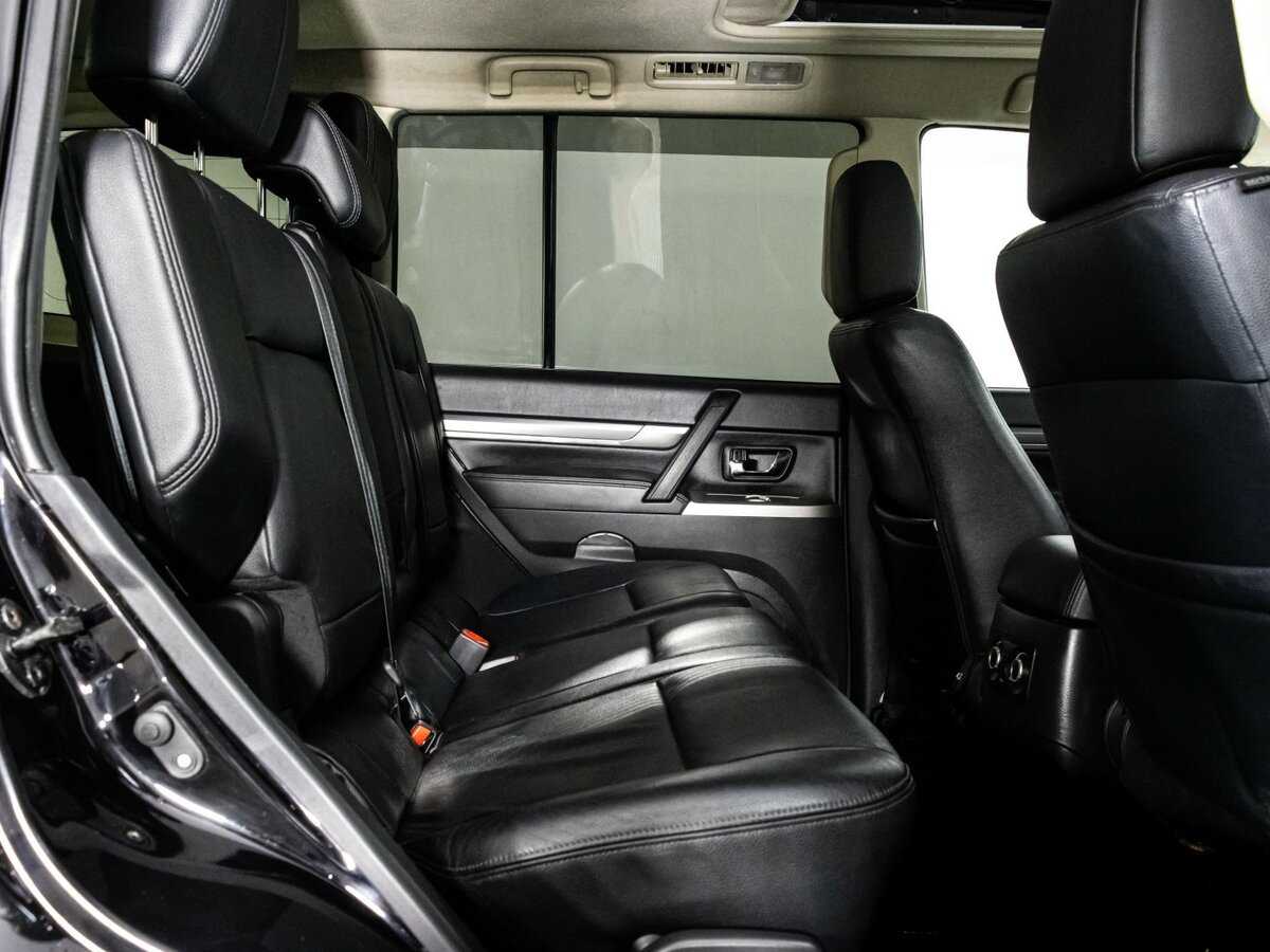 Mitsubishi Pajero, 2014 Фото №14