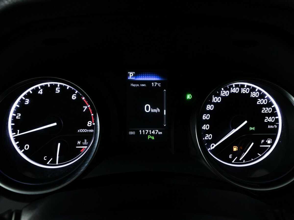 Toyota Camry, 2019 Фото №12