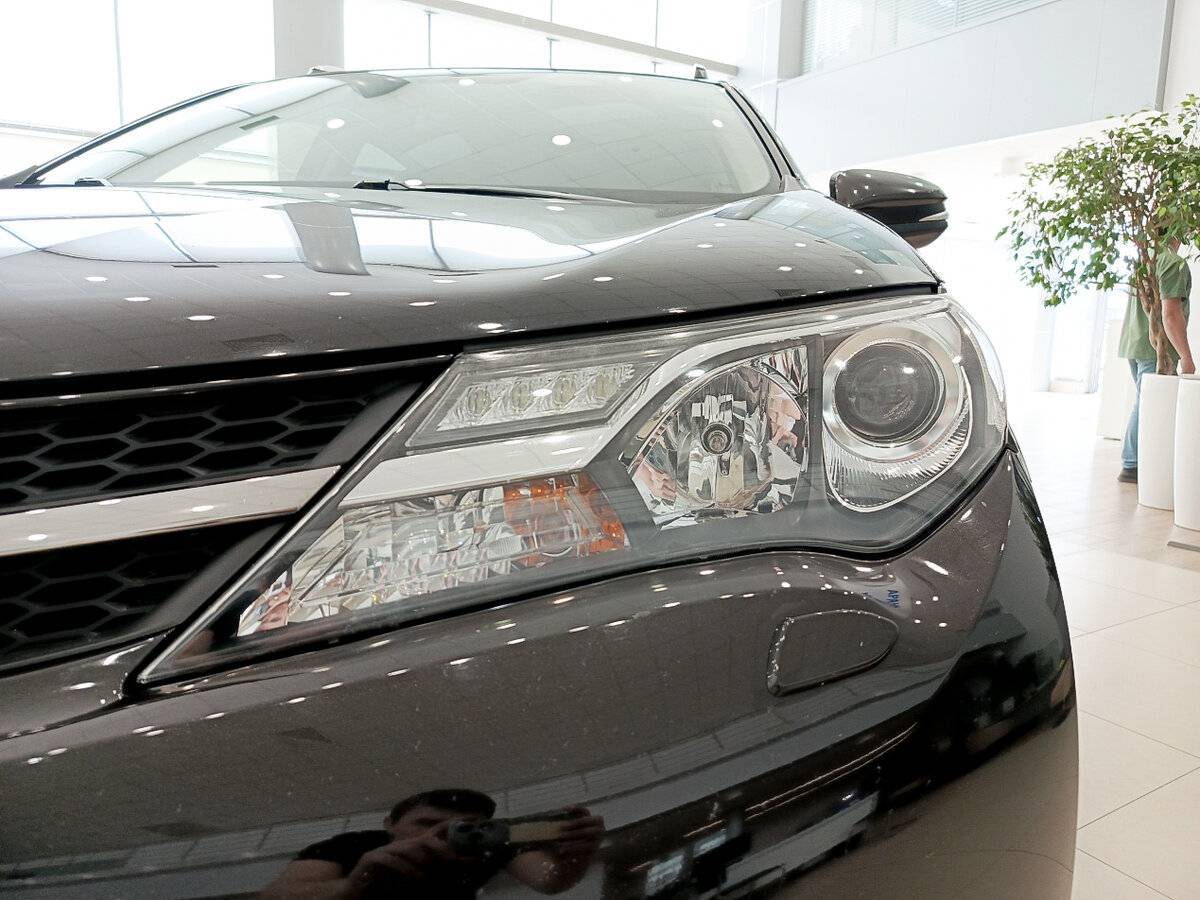 Toyota RAV4, 2015 Фото №17