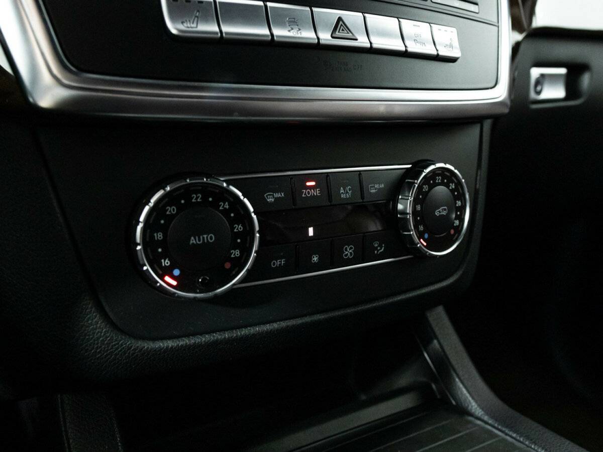 Mercedes-Benz M-Класс 350, 2012 Фото №20