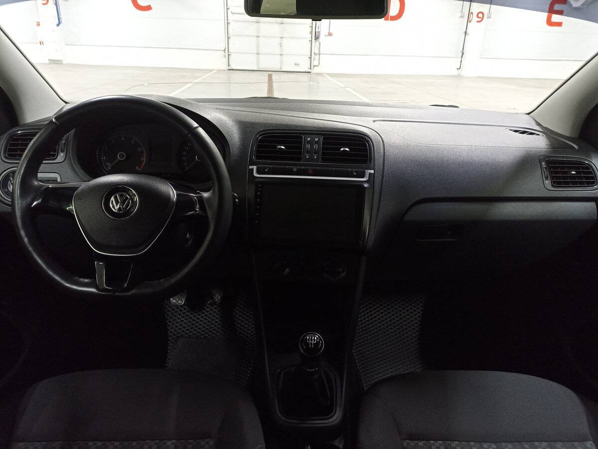 Volkswagen Polo, 2016 Фото №14