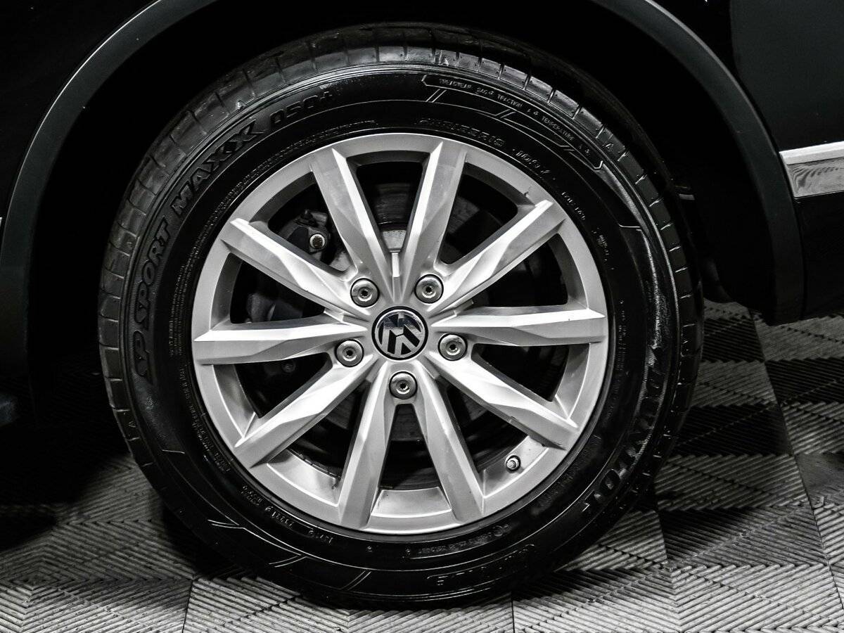 Volkswagen Touareg, 2015 Фото №14