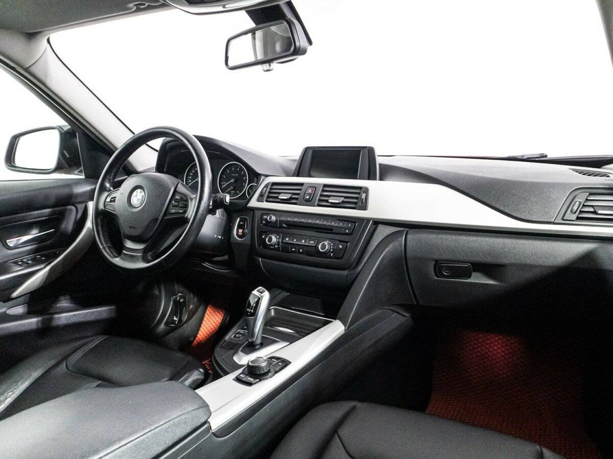 BMW 3 серии 320i, 2012 Фото №9