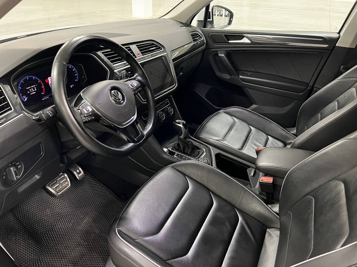 Volkswagen Tiguan, 2019 Фото №16