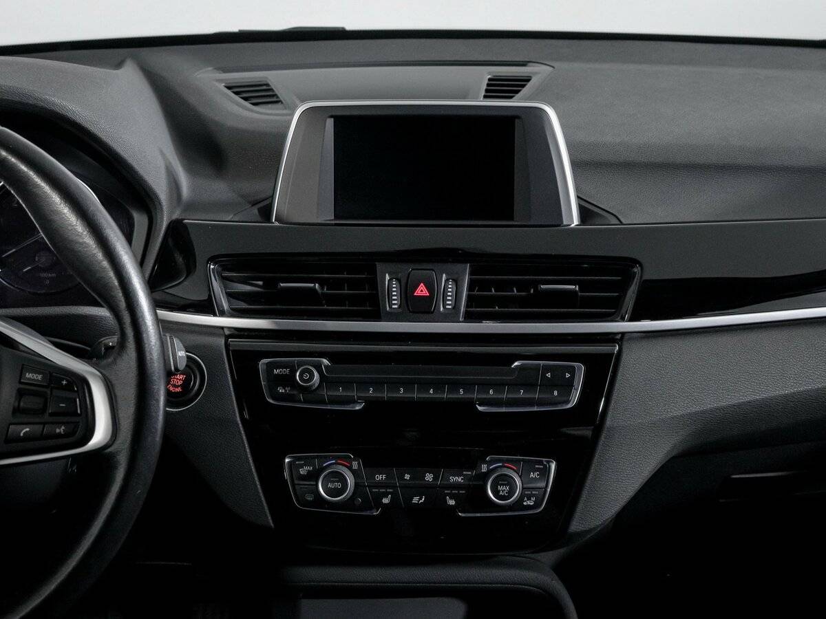 BMW X1 18i sDrive, 2018 Фото №13