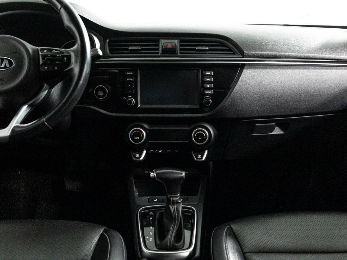 Kia Rio X-Line, 2018 Фото №14