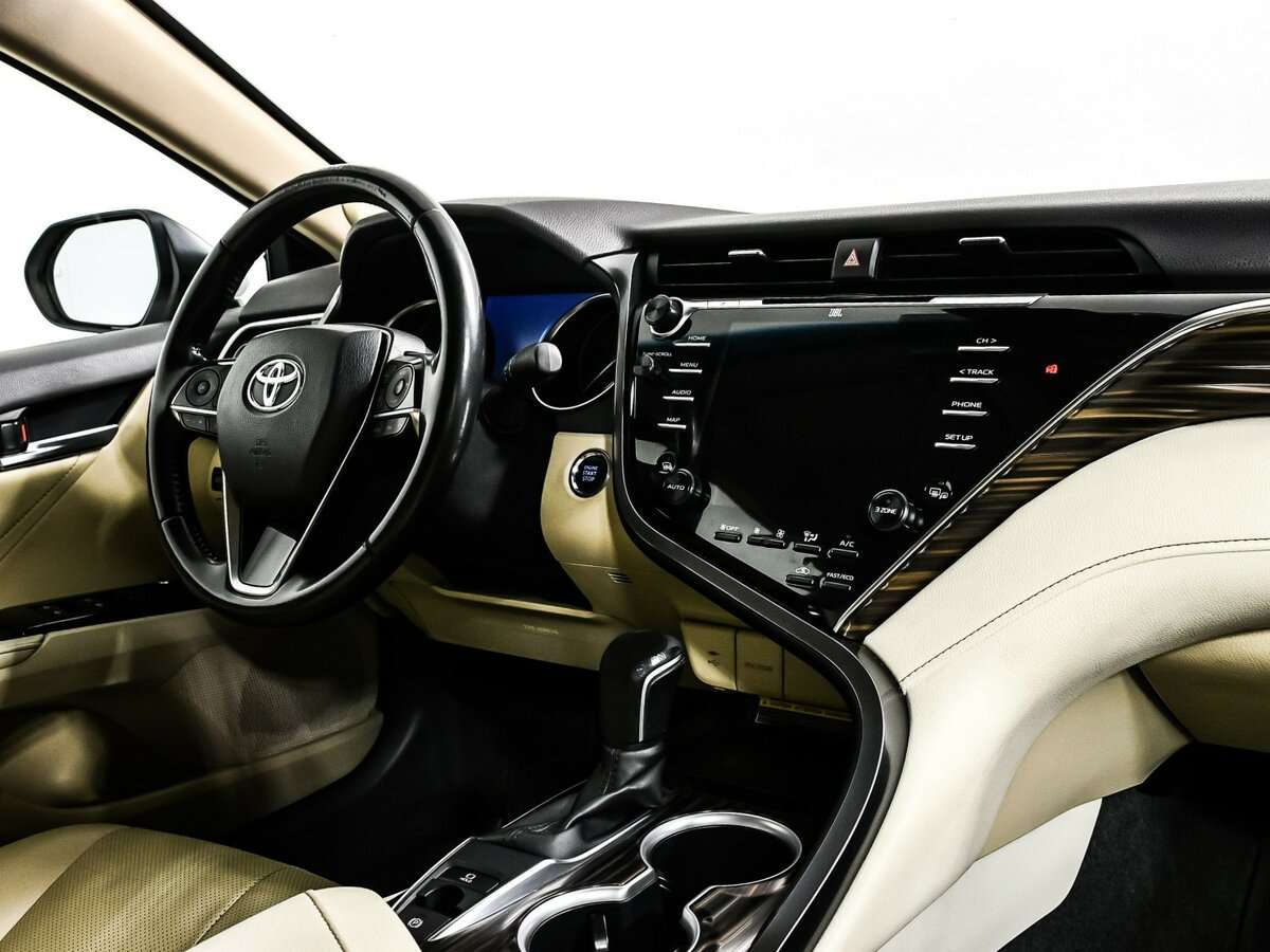 Toyota Camry, 2020 Фото №9